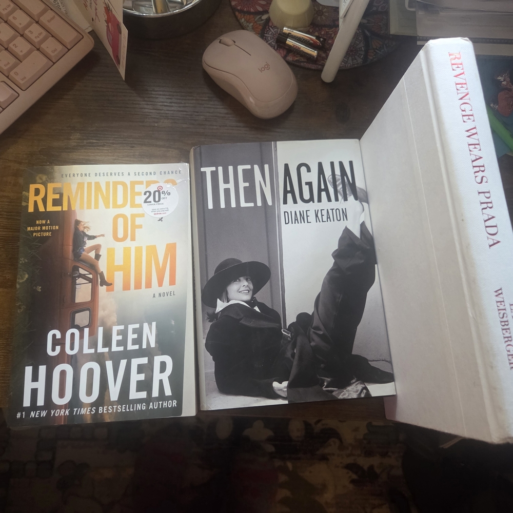 Colleen Hoover 'Reminders of Him' Book